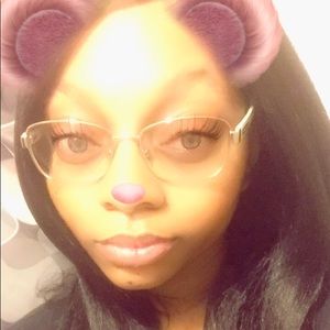 Meet your Posher, Laraysha